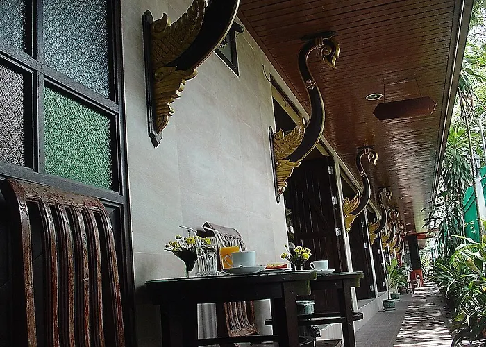 Oyo 434 Boonsiri Place 曼谷