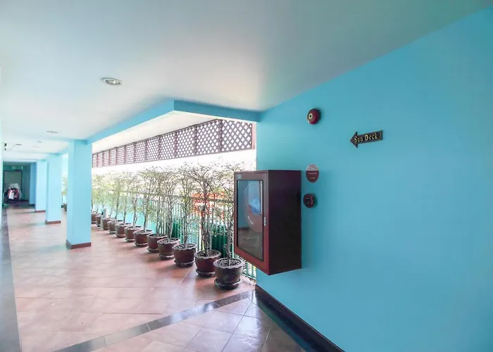 Oyo 434 Boonsiri Place 2*